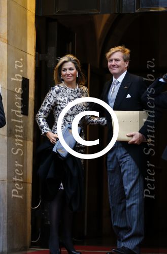 Amsterdam 14 januari 2015
Centaal station van Amsterdam gezien vanuit het eye theater.Koning Willem Alexander en koningin Maxima arriveren bij het paleis op de dam voor de nieuwjaarsreceptie.