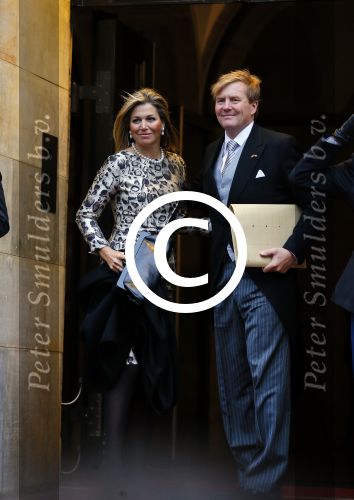 Amsterdam 14 januari 2015
Centaal station van Amsterdam gezien vanuit het eye theater.Koning Willem Alexander en koningin Maxima arriveren bij het paleis op de dam voor de nieuwjaarsreceptie.
