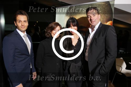Amsterdam 14 januari 2015
Premiere Greencard warriors van Miriam Kruishoop in het eye theater.
Met Paul Schulten en moeder