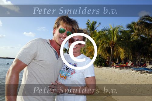 Curacao 31 december 2014
Nick Nielsen heeft met kerst zijn vriendin Joyce ten huwelijk gevraagd in Nederland en is daarna met haar op vakantie gegaan naar Curacao