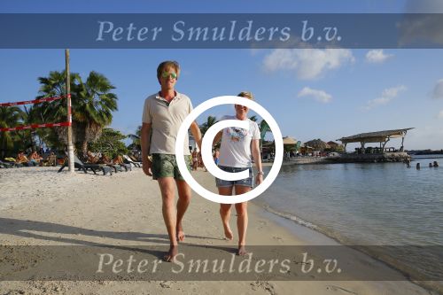 Curacao 31 december 2014
Nick Nielsen heeft met kerst zijn vriendin Joyce ten huwelijk gevraagd in Nederland en is daarna met haar op vakantie gegaan naar Curacao