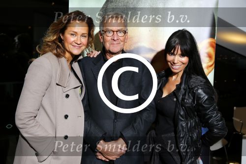 Amsterdam 14 januari 2015
Premiere Greencard warriors van Miriam Kruishoop in het eye theater. Met Paulien huizinga en Geert ( partner Edgar Vos)