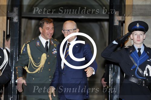 Amsterdam 13 januari 2015
Nieuwjaarsreceptie Koning Willem Alexander en Koningin Maxima in het paleis op de dam.
Pieter v Vollenhoven in zijn volkswagen Phaeton