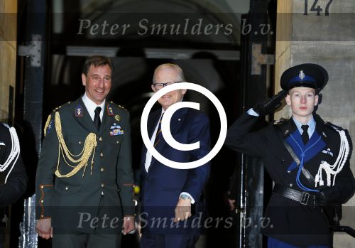 Amsterdam 13 januari 2015
Nieuwjaarsreceptie Koning Willem Alexander en Koningin Maxima in het paleis op de dam.
Pieter v Vollenhoven in zijn volkswagen Phaeton