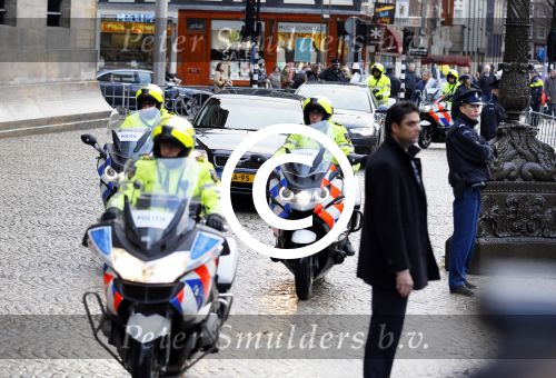 Amsterdam 13 januari 2015
Nieuwjaarsreceptie Koning Willem Alexander en Koningin Maxima in het paleis op de dam.
Prinses Beatrix in haar verlengde Volvo