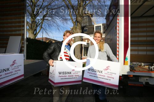 Alphen a/d Rijn 23 December 2014
Thomas Berge met zijn partner Myrthe in hun nieuwe huis
