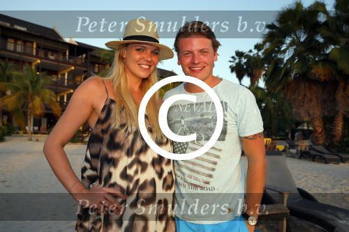 Curacao 31 december 2014
Thomas Berge en Myrthe Milius zijn op Curacao voor een optreden bij het Lions Dive Hotel. Thomas draagt een buddha to Buddha armband