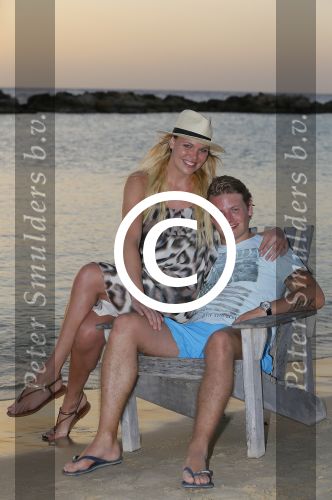 Curacao 31 december 2014
Thomas Berge en Myrthe Milius zijn op Curacao voor een optreden bij het Lions Dive Hotel. Thomas draagt een buddha to Buddha armband