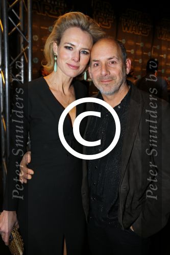 Amsterdam 15 december 2015
Premiere Star wars in het amsterdam theater.
Alain de Levita met vrouw