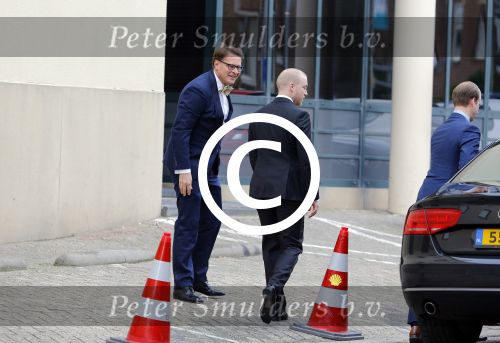 A4 en Scheveningen 13 december 2015
Albert Verlinde en Onno Hoes rijden met 1 auto naar de premiere van Beauty & the beast in het circustheater