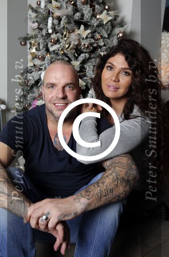 Apeldoorn 1 december 2015
Andy en Melisa v d Meyde met hun kinderen thuis voor de kerstboom