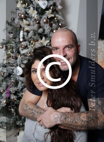 Apeldoorn 1 december 2015
Andy en Melisa v d Meyde met hun kinderen thuis voor de kerstboom