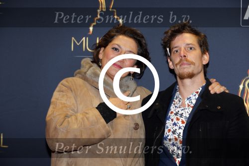 Utrecht 6 januari 2016
Uitreiking musical awards in het beatrixtheater. Annet Malherbe met zoon