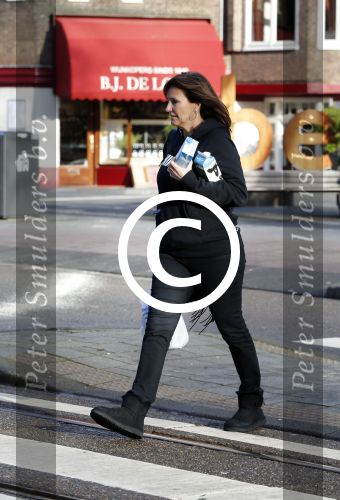 Amsterdam 16 januari 2016
Astrid Joosten doet boodschappen.