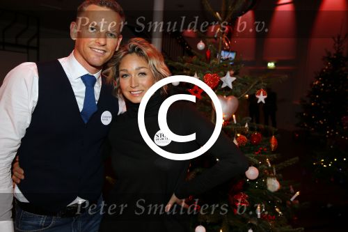 Hilversum 7 december 2015
Event Sky radio met kerstboom. De olgende bn ers doe mee.
 Xander de BuisonjÃ© & Sharon Doorson (dance4life), Barry Atsma (Diabetes Fonds) & Do (Stichting DON), Mari van de Ven & Dyanne Beekman (Hartstichting), Beau Schneider & Ruud Feltkamp (KWF Kankerbestrijding), Roel van Velzen & Roos MoggrÃ© (MasterPeace), Anouk Smulders & ManuÃ«la Kemp (Ruby and Rose), Ellen ten Damme & Henk Schiffmacher (Stichting Vluchteling), Bartho Braat & Lone van Roosendaal (Trombosestichting) en Danny de Munk & Vivian Reijs (Voedselbanken Nederland).
Vakjury
De vakjury bestaat dit jaar uit voorzitter Nance Coolen (presentatrice en winnares van CTFC 2014), Fred van Leer (kledingstylist en presentator) en Pascal Koeleman (ondernemer en jurylid van SBS 6\' Hollands Beste Bloemstylis