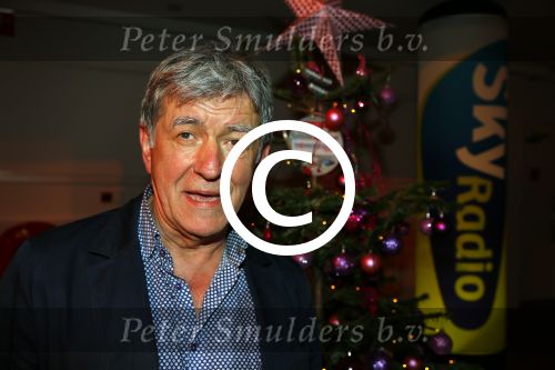 Hilversum 7 december 2015
Event Sky radio met kerstboom. De olgende bn ers doe mee.
 Xander de BuisonjÃ© & Sharon Doorson (dance4life), Barry Atsma (Diabetes Fonds) & Do (Stichting DON), Mari van de Ven & Dyanne Beekman (Hartstichting), Beau Schneider & Ruud Feltkamp (KWF Kankerbestrijding), Roel van Velzen & Roos MoggrÃ© (MasterPeace), Anouk Smulders & ManuÃ«la Kemp (Ruby and Rose), Ellen ten Damme & Henk Schiffmacher (Stichting Vluchteling), Bartho Braat & Lone van Roosendaal (Trombosestichting) en Danny de Munk & Vivian Reijs (Voedselbanken Nederland).
Vakjury
De vakjury bestaat dit jaar uit voorzitter Nance Coolen (presentatrice en winnares van CTFC 2014), Fred van Leer (kledingstylist en presentator) en Pascal Koeleman (ondernemer en jurylid van SBS 6\' Hollands Beste Bloemstylis