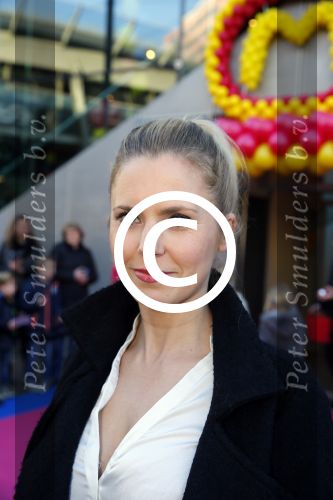 Amsterdam 9 decmber 2015
Premiere Mega Mindy met oa Jim Bakkum en Frou Souffriau in pathe arena.
Jim met Bettina Berger en hun zoon.