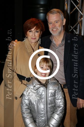 Amsterdam 15 december 2015
Premiere Star wars in het amsterdam theater.
Chazia Mourali met man en dochter