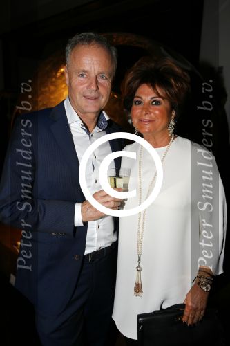 Amsterdam 10 december 2015
Openingsavond VIP van de luxury fair in de RAI.
Christine Kroonenberg met vriend