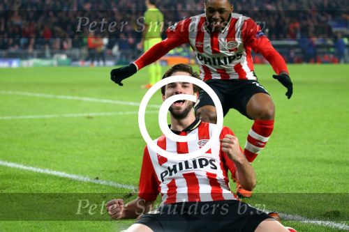 Eindhoven, 8 December 2015
laatste poulewedstrijd PSV-CSKA Moskou, eidnsatnd 2-1
PSV door naar de 1/8 finale
Davy Propper scoort de winnende treffer