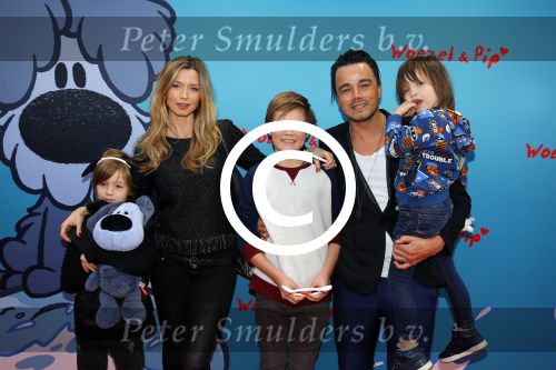 Amsterdam 17 januari 2016
Premiere Woezel en Pip in Tuschinski. Dinand en Lucy Woesthoff met hun kinderen