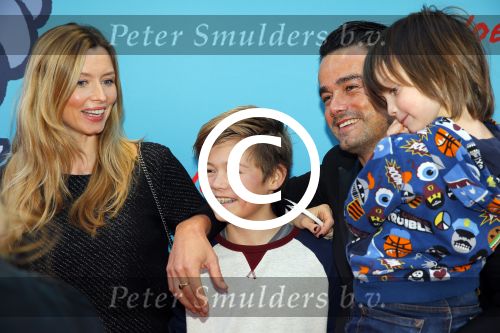 Amsterdam 17 januari 2016
Premiere Woezel en Pip in Tuschinski. Dinand en Lucy Woesthoff met hun kinderen
