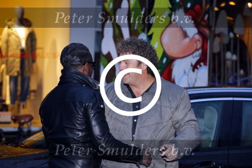 Amsterdam 4 januari 2016
Regilio Tuur ontmoet Ruud Gullit en Dirk Zeelenberg op de cornelis schuytstraat.