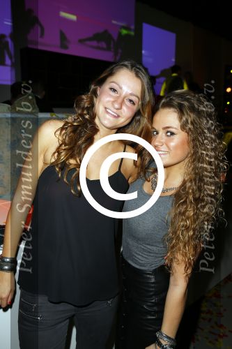 Amsterdam 3 december 2015
Presentatie Limbi app van dj Lafuente bij Buddha to Buddha
Edgar Meier met twee dames