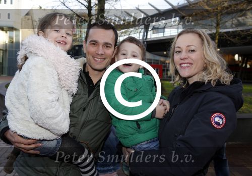 Amsterdam 10 januari 2016
Premiere race naar de maan in pathe arena. Edgar Wurfbain met vriendin en kinderen
