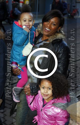 Amsterdam 17 januari 2016
Premiere Woezel en Pip in Tuschinski. Edsilia Rombley met dochters
