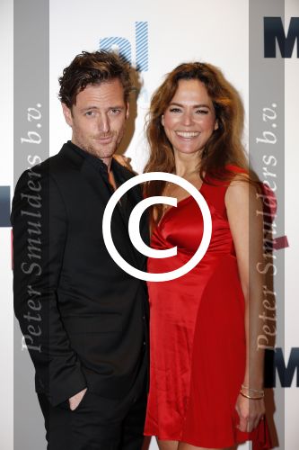 Amsterdam 14 december 2015
Premiere manneharten 2 in het nieuwe de la mar theater met als cast,
Barry Atsma Daan Schuurmans Jeroen Spitzenberger Fabian JansenMingus Dagelet Katja Herbers Hadewych Minis Jelka v Houten Liliana de Vries Maartje v d Wetering Barbara Sloesen Bo Maerten en Annick Boer. Evelyne Struik met vriend