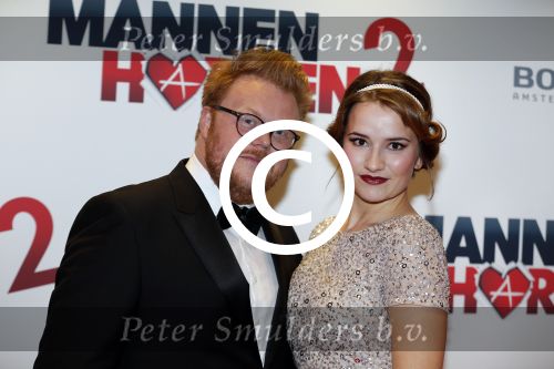 Amsterdam 14 december 2015
Premiere manneharten 2 in het nieuwe de la mar theater met als cast,
Barry Atsma Daan Schuurmans Jeroen Spitzenberger Fabian JansenMingus Dagelet Katja Herbers Hadewych Minis Jelka v Houten Liliana de Vries Maartje v d Wetering Barbara Sloesen Bo Maerten en Annick Boer.
