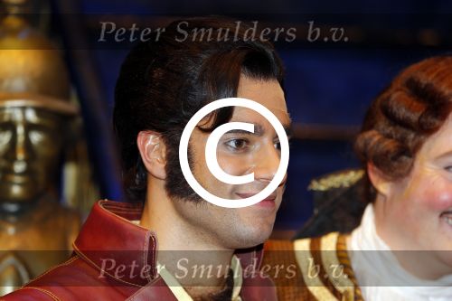 Scheveningen 13 december 2015
Premiere beauty and the beast met castleden oa Anouk Maas Freek Bartels Edwin Jonker Tony Neef Hugo Haenen en Loeki Knol.
Premiere vond plaats in het circustheater. Albert Verlinde is producent