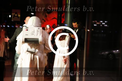 Amsterdam 15 december 2015
Premiere Star wars in het amsterdam theater.
Georgina Verbaan met nieuwe vriend Ralph