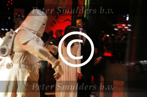 Amsterdam 15 december 2015
Premiere Star wars in het amsterdam theater.
Georgina Verbaan met nieuwe vriend Ralph