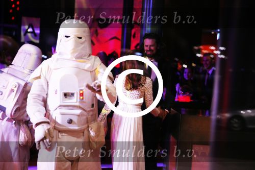 Amsterdam 15 december 2015
Premiere Star wars in het amsterdam theater.
Georgina Verbaan met nieuwe vriend Ralph