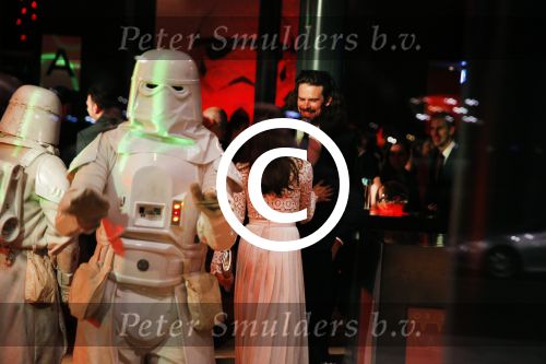 Amsterdam 15 december 2015
Premiere Star wars in het amsterdam theater.
Georgina Verbaan met nieuwe vriend Ralph
