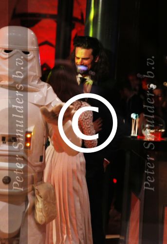 Amsterdam 15 december 2015
Premiere Star wars in het amsterdam theater.
Georgina Verbaan met nieuwe vriend Ralph