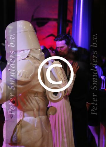 Amsterdam 15 december 2015
Premiere Star wars in het amsterdam theater.
Georgina Verbaan met nieuwe vriend Ralph