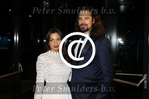 Amsterdam 15 december 2015
Premiere Star wars in het amsterdam theater.
Georgina Verbaan met nieuwe vriend Ralph