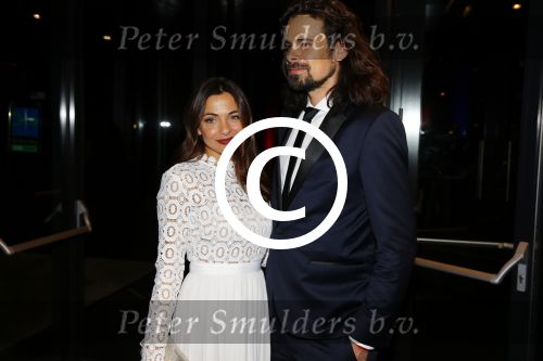 Amsterdam 15 december 2015
Premiere Star wars in het amsterdam theater.
Georgina Verbaan met nieuwe vriend Ralph