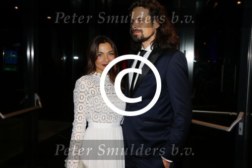 Amsterdam 15 december 2015
Premiere Star wars in het amsterdam theater.
Georgina Verbaan met nieuwe vriend Ralph