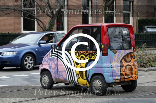 Amsterdam 10 december 2015 
Geza Weisz in een scootmobiel