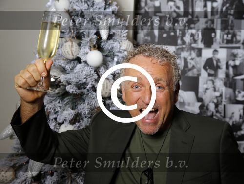 Amsterdam 13 decmber 2015
Gordon met champagne in Blushing Amsterdam.