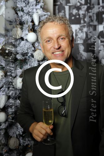 Amsterdam 13 decmber 2015
Gordon met champagne in Blushing Amsterdam.