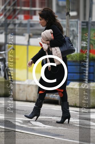 Amsterdam 8 december 2015
Halina Reijn op straat in Amsterdam.