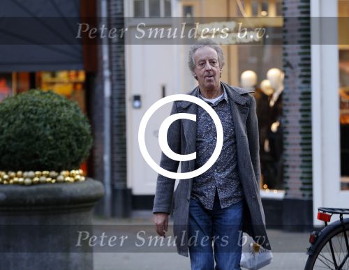 Amsterdam 15 december 2015 
Hans v Willigenburg op de cornelis schuytstraat