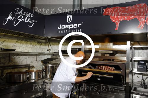 Rotterdam 17 december 2015
Herman den Blijker in zijn restaurant las Palmas.