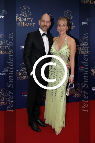 Scheveningen 13 december 2015
Premiere Beauty & the beast in het circustheater.
Jacqueline Arendson met vriend