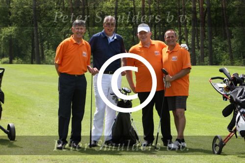 Ommen, 25 Mei 2009 Energy4all Golfdag 2009 op golfbaan Hooge Graven
met veel BN-ers, georganiseerd door golfpro Joost Hage en zijn vrouw Gina Hage
Jan Smit ( Voorzitter sc Heracles ) scheidsrechter Ruud Bossen, Cas Spijkers en Dhr. Meulmann
Peter Smulders BV Eindhoven
